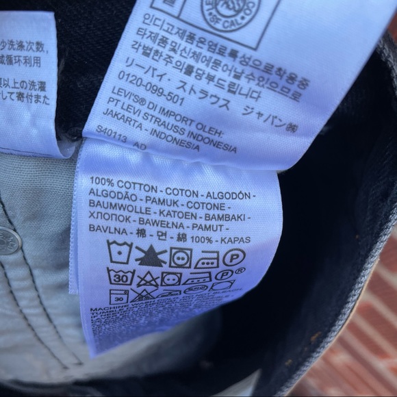 Levi’s 501 High-Rise Denim Cut Off Jean Shorts - Picture 12 of 15